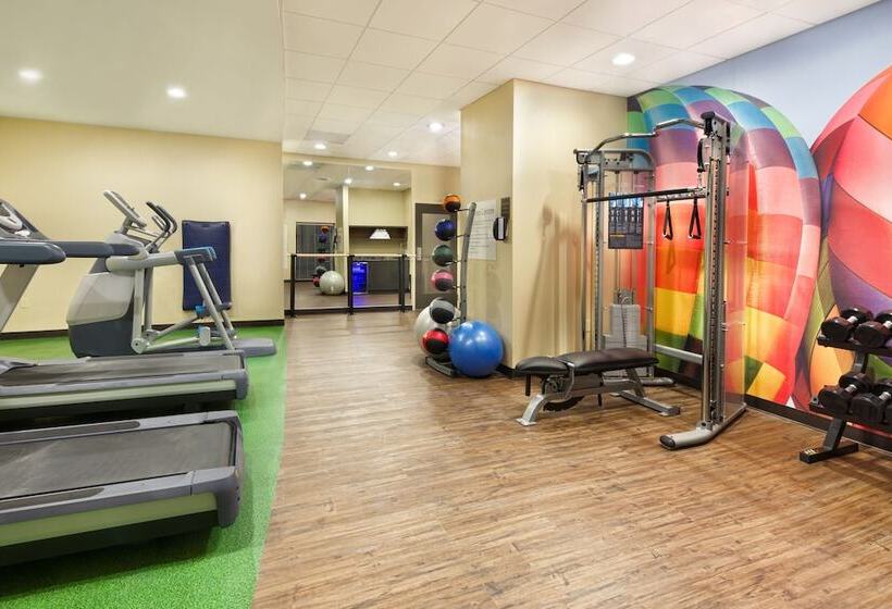 هتل Indigo Cleveland Beachwood, An Ihg