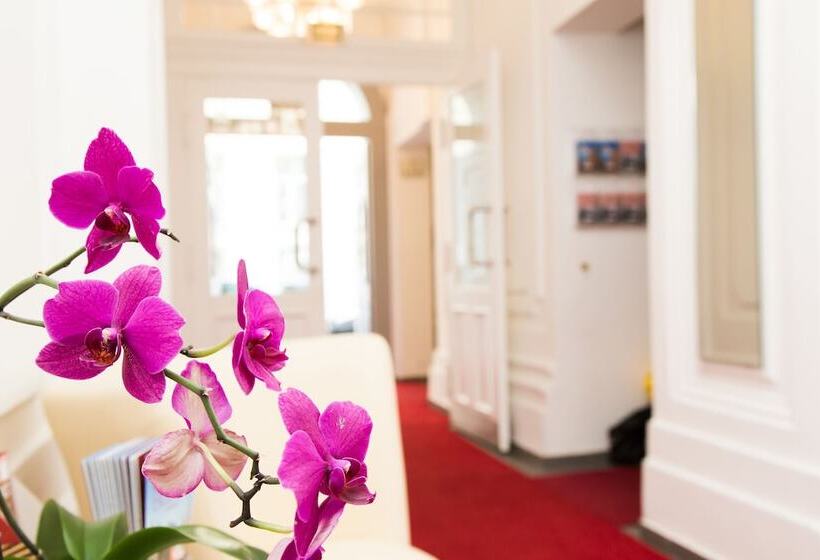 Fotos del hotel Odeon:  12