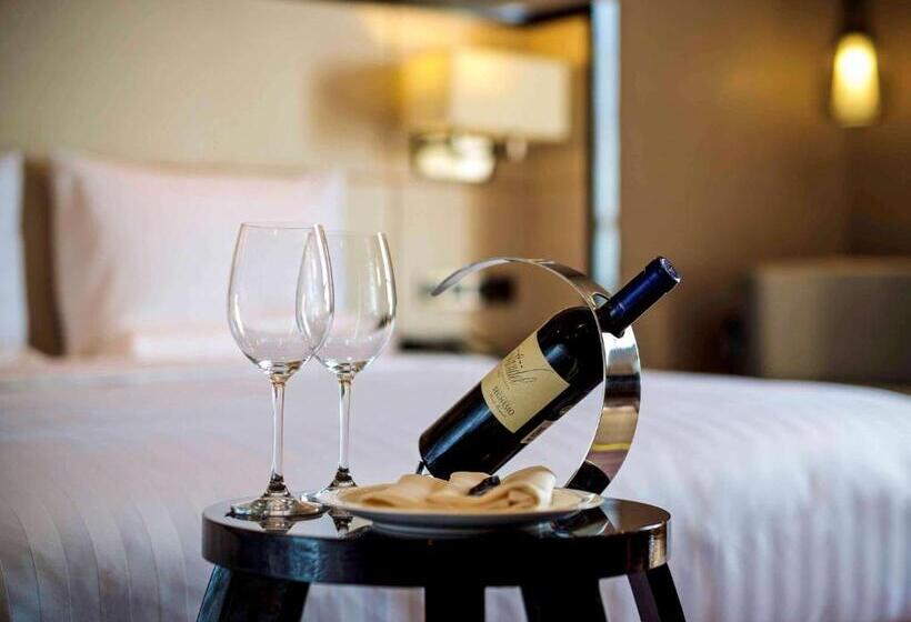 فندق Pullman Qingdao Ziyue