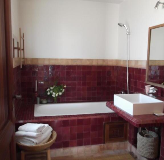 پانسیون Dar Al Manar