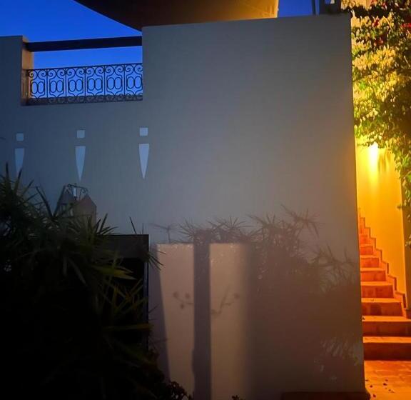 پانسیون Dar Al Manar