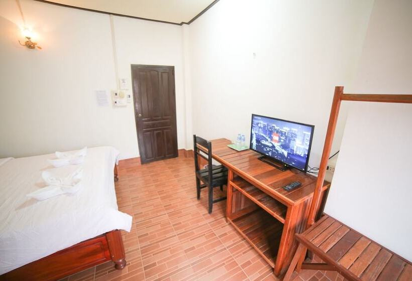 پانسیون Maylay Guesthouse