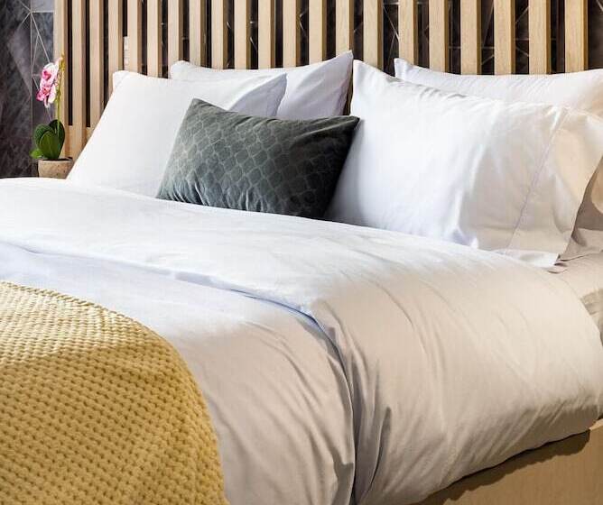 Go Living & Suites   Jalo Rent