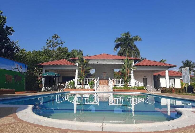 هتل Cabañas Llano Lindo Apiay