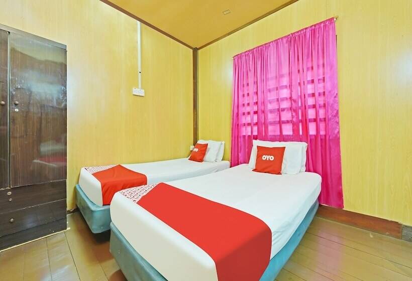 هتل Oyo 90595 Pelangi Beach Resort Cherating