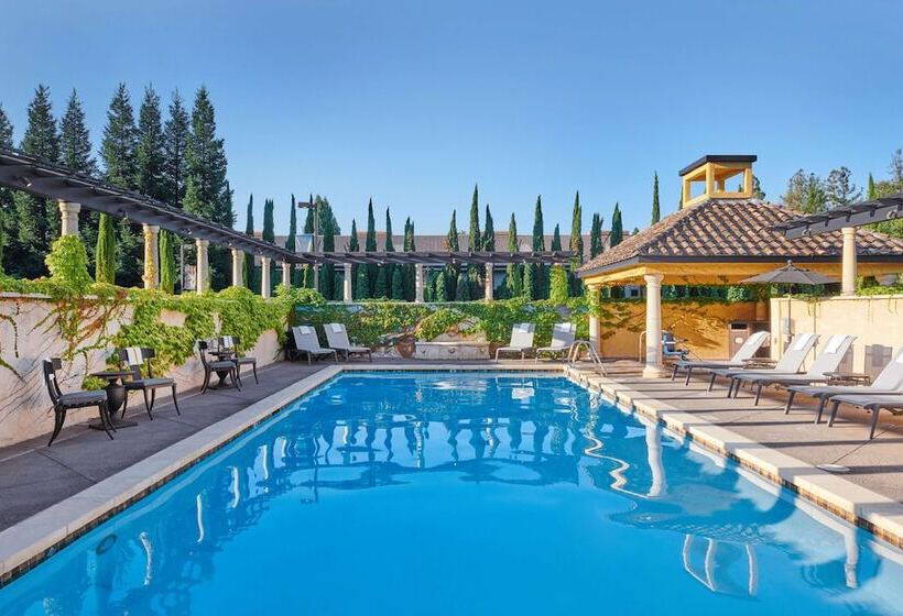 هتل The Lodge At Healdsburg, Tapestry Collection By Hilton