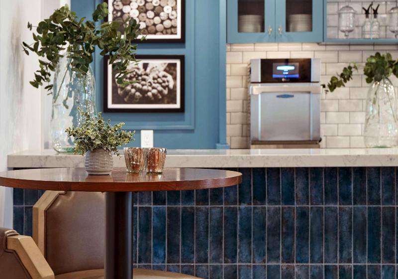 هتل The Lodge At Healdsburg, Tapestry Collection By Hilton