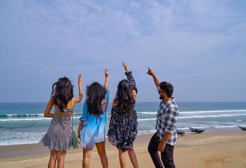 בית מלון כפרי Zone By The Park Gopalpur