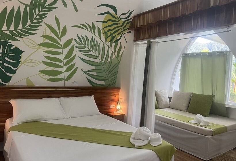 استراحتگاه Royal Suites   Port Barton