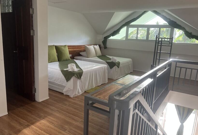 استراحتگاه Royal Suites   Port Barton