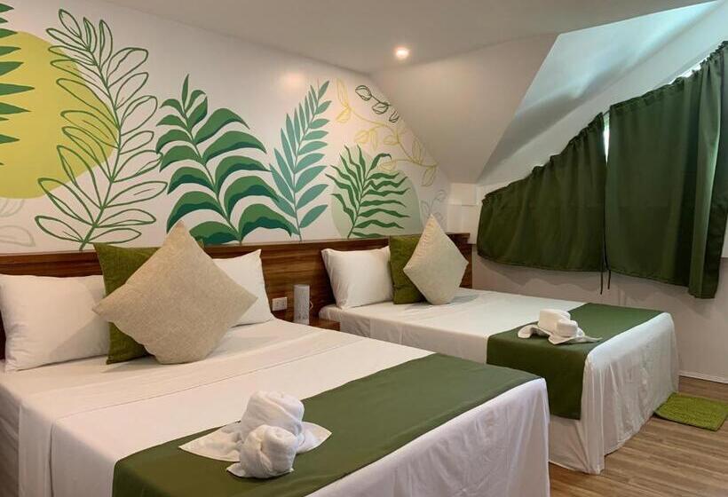 استراحتگاه Royal Suites   Port Barton