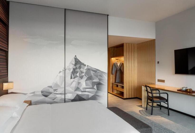 هتل Hyatt Centric Kota Kinabalu