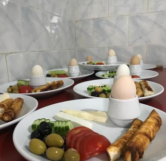 هتل Karadut Pension Nemrut