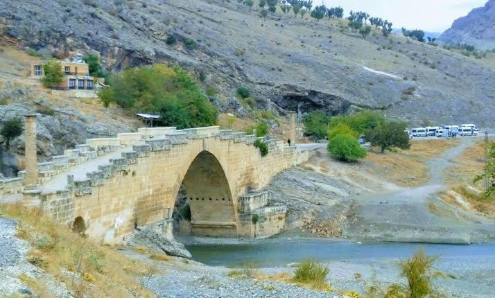 هتل Karadut Pension Nemrut