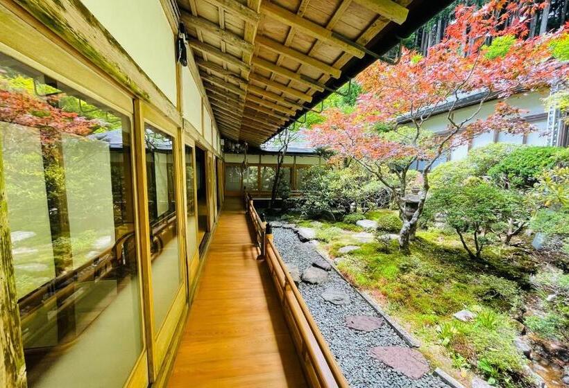 Ryokan 高野山 宿坊 宝城院  Koyasan Shukubo Hojoin