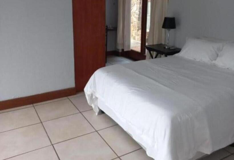 هاستل Thuto Centre Conferencing & Bush Lodge