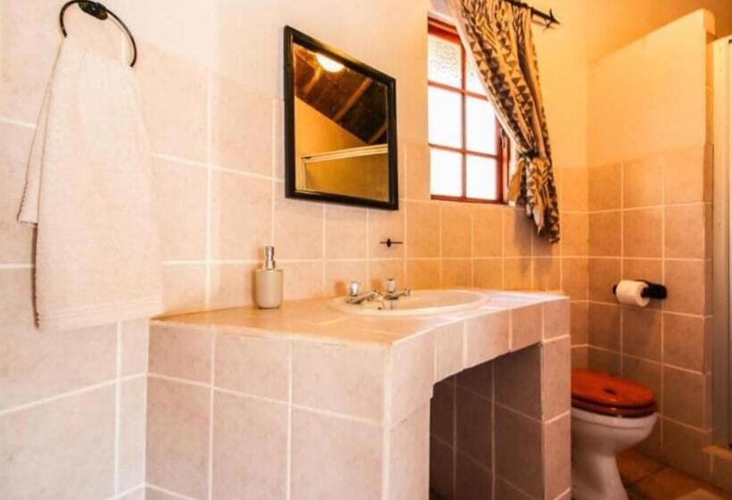 هاستل Thuto Centre Conferencing & Bush Lodge