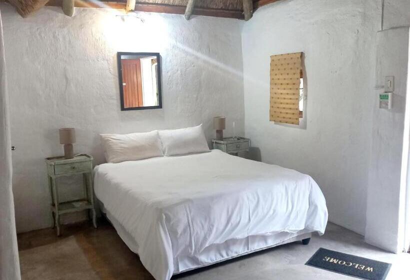 هاستل Thuto Centre Conferencing & Bush Lodge