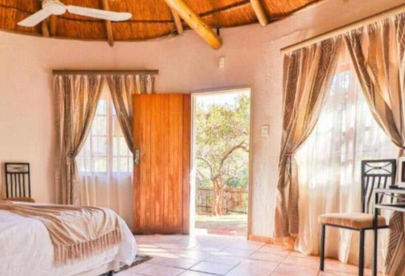 هاستل Thuto Centre Conferencing & Bush Lodge