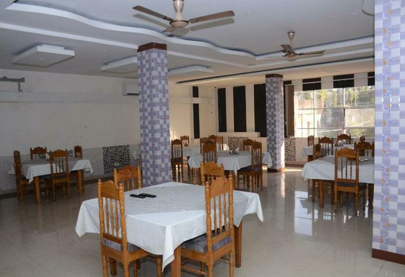 فندق Lucky International