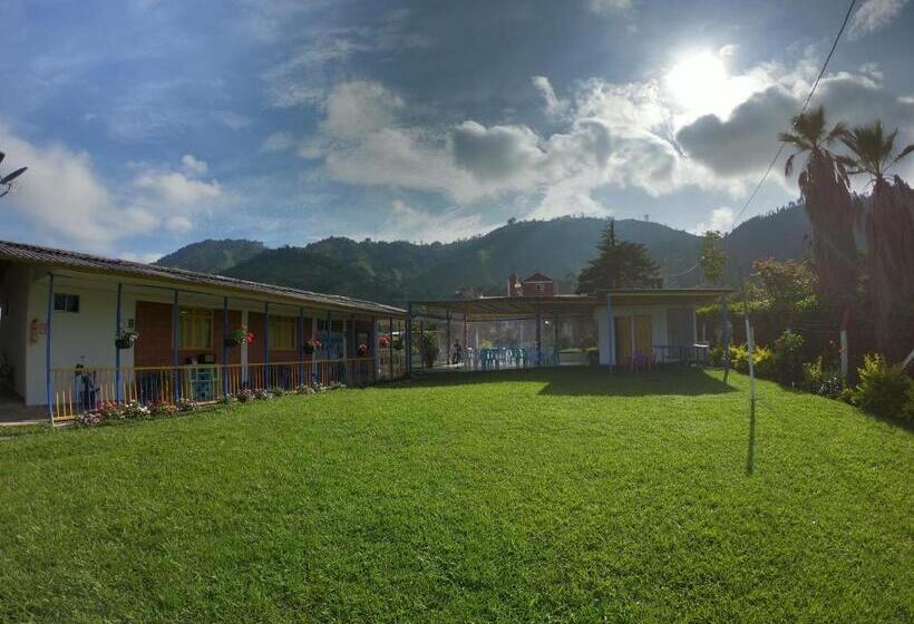 پانسیون La Rivera Hosteria Campestre