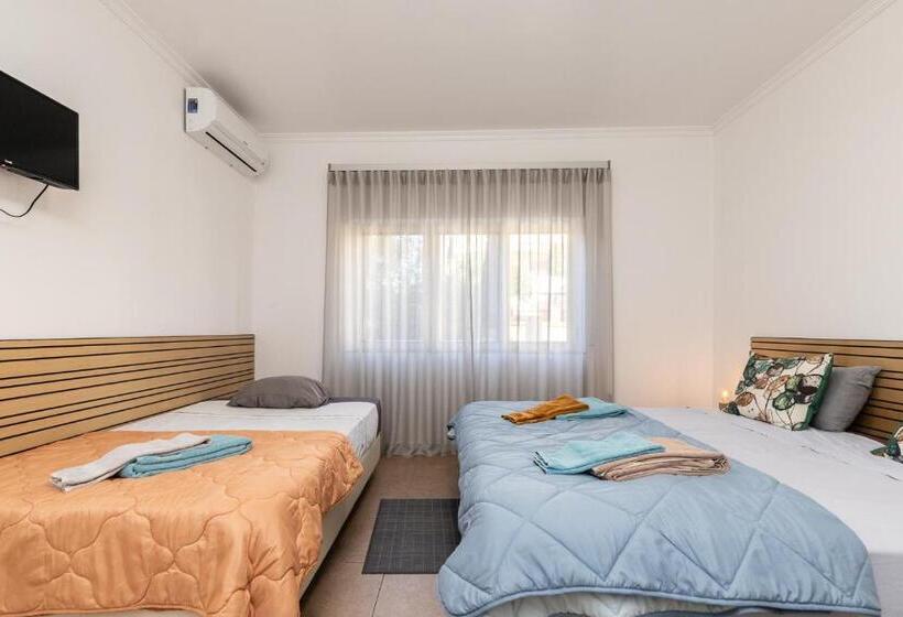 پانسیون Porta Nova Guesthouse By R Tex