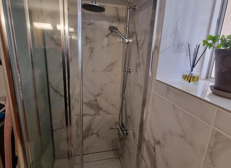 פנסיון Potamos Private Suites