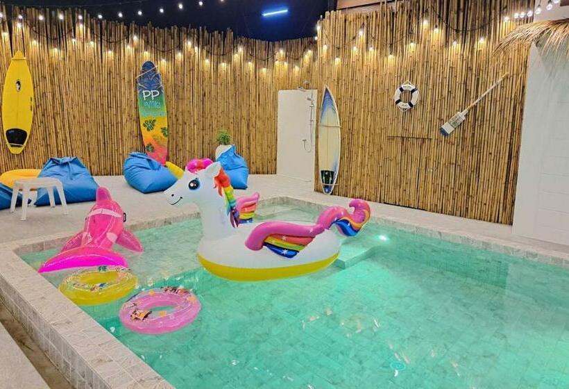 אתר נופש พีพี วิลล่า บางแสน รีสอร์ท