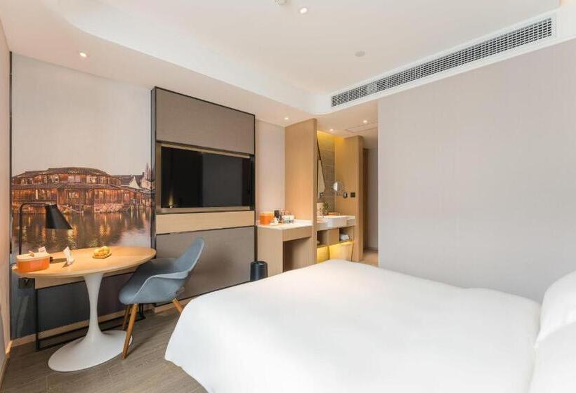 Atour Hotel Tongxiang Wuzhen