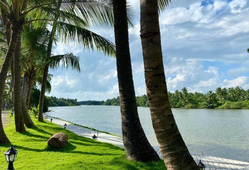 호텔 Lagoon Sarovar Premiere Resort   Pondicherry