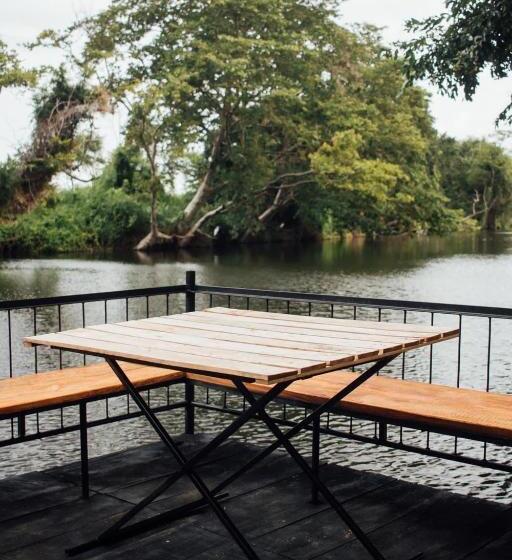 Отель Raalmadu Resort