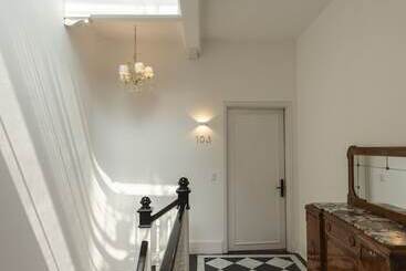 هتل Roso Guest House