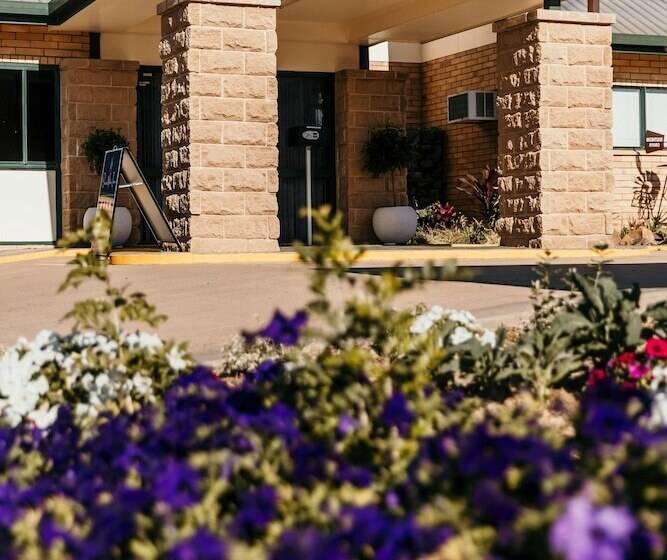 מוטל Oasis Motor Inn Blackall