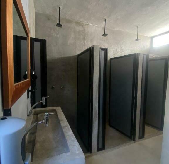 호스텔 Ariché Valladolid Hotel & Hostal
