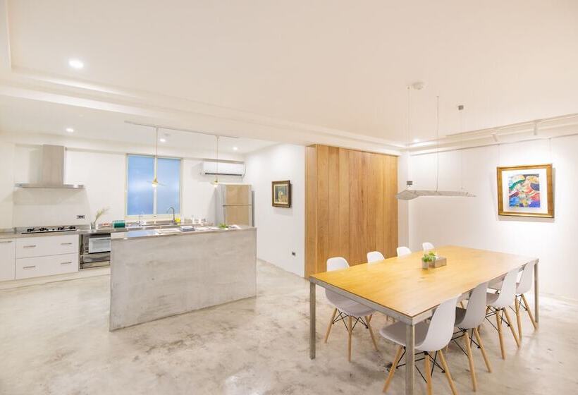 تختخواب و صبحانه Owlstay Jiufen Green Ray   故事所 山中夢遊 九份綠光