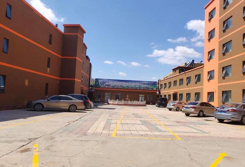 هتل 7 Days Premium Xiong An New District Rongcheng People S Hospital