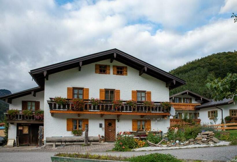 Отель Ferienwohnung Lippenlehen