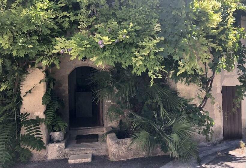 تختخواب و صبحانه Villa Verde Suite De 100m2 Avec 2 Chambres Et Terrace Possibilité Table D Hôte