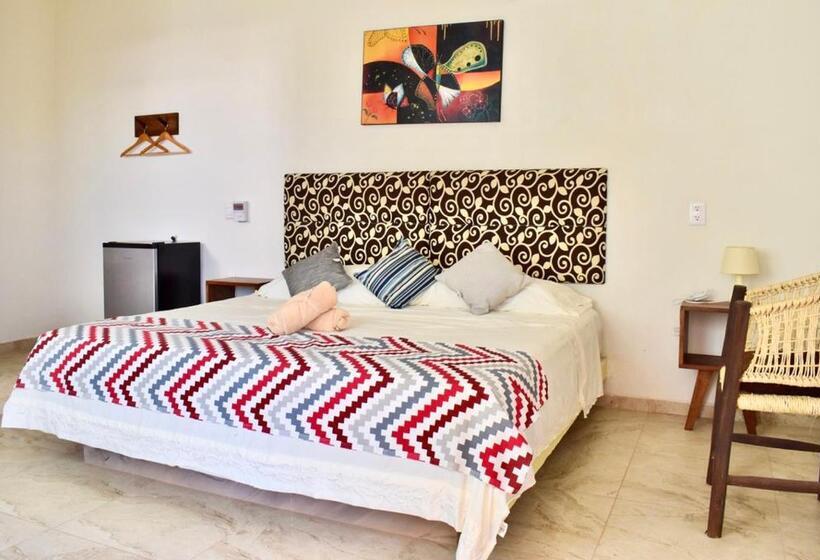 هتل Carri Surf Studio