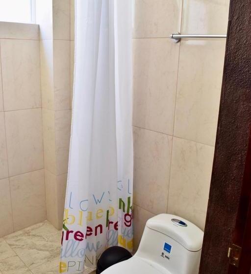 هتل Carri Surf Studio