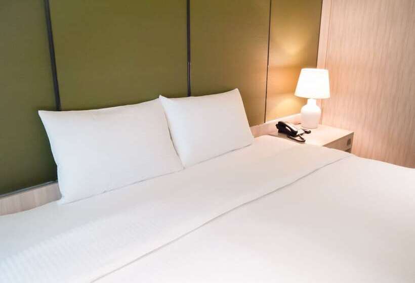 Green Hotel   Tea Way