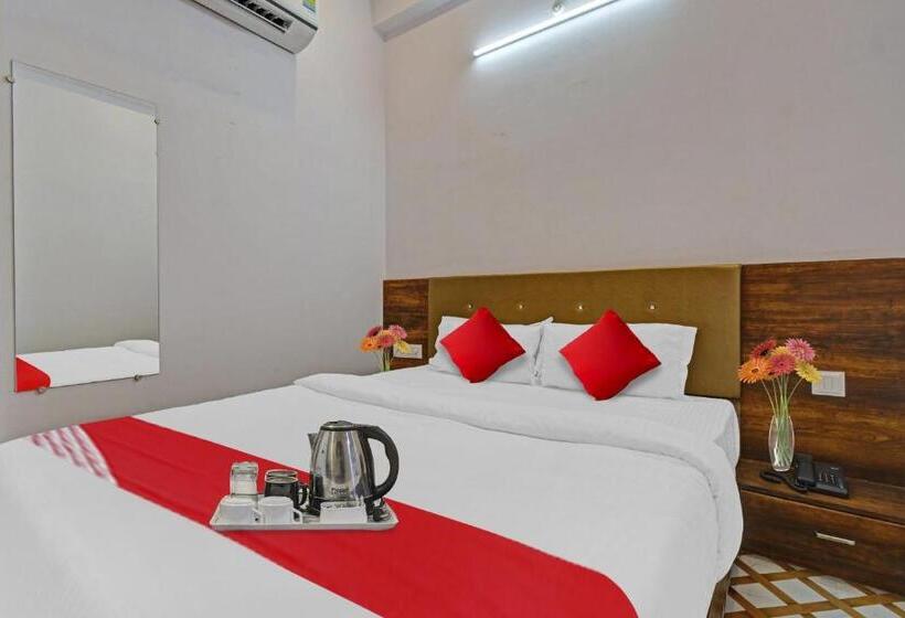 Hotel Oyo 89771 Raj Palace