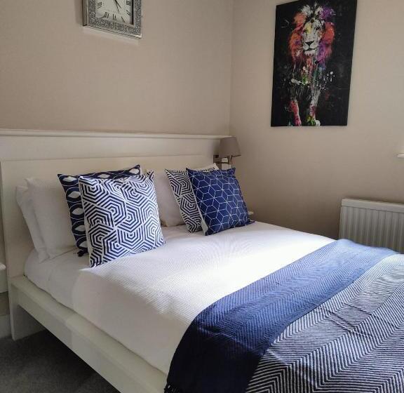 هتل St Johns Boutique