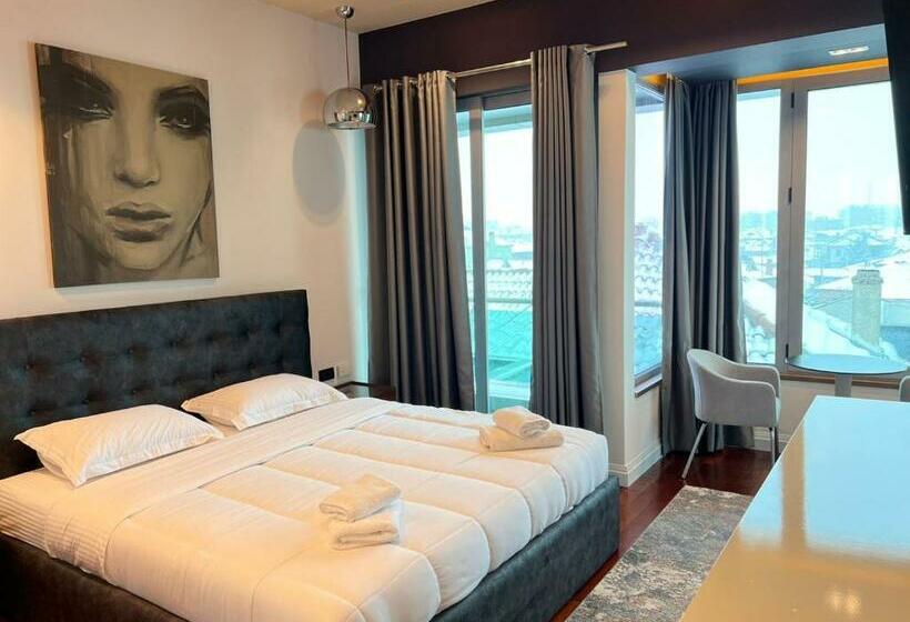 Secret Hotel,korce