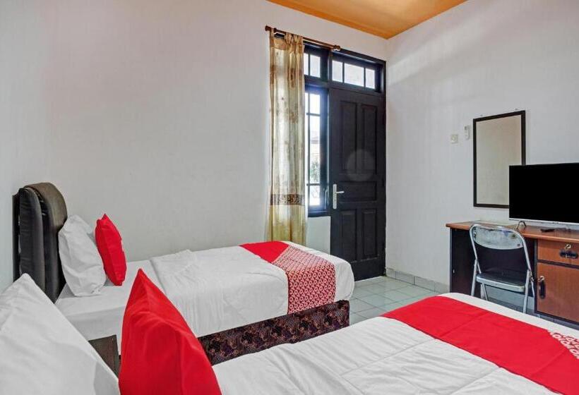 ホテル Oyo 90735 Palem Garden 2