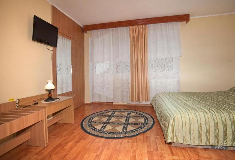 پانسیون Casa Tudor