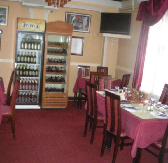 هاستل Utr Jagnjilo 1986