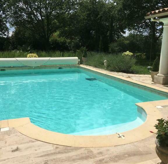 Bed and Breakfast Chambre D Hôte Couguiolet   Avec Piscine