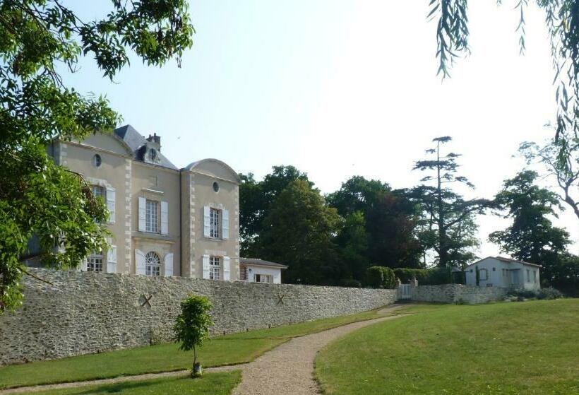 مبيت وإفطار Domaine Du Chêne Crucy