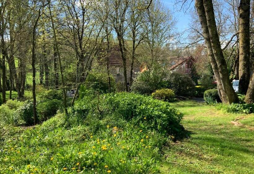 مبيت وإفطار Le Moulin De La Castellerie